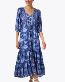 Front image thumbnail - Walker & Wade - Carrie Blue Printed Midi Dress