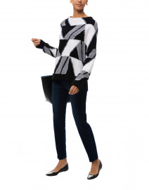 Black and White Geometric Print Sweater
