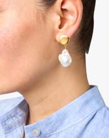Look image thumbnail - Nest - Baroque Pearl Drop Earrings