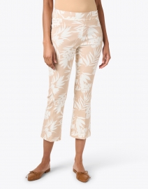 Front image thumbnail - Avenue Montaigne - Leo Beige and White Floral Print Pull On Pant