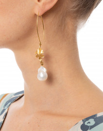 Gold Acorn and Leaf Drop Pearl Earring