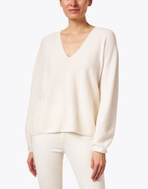 Front image thumbnail - Emporio Armani - White Wool Cashmere Sweater
