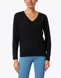Front image thumbnail - Vince - Weekend Black Cashmere Sweater