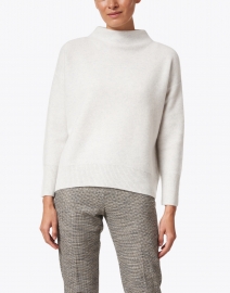 Front image thumbnail - Vince - Grey Boiled Cashmere Sweater