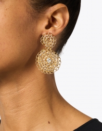 Look image thumbnail - Gas Bijoux - Bo Onde Gourmette Gold and Crystal Drop Earrings