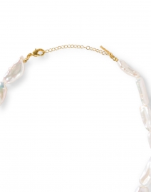 Back image thumbnail - Peracas - Toscana Gold and Pearl Necklace