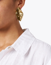Look image thumbnail - Mercedes Salazar - Laurel Gold Drop Earrings