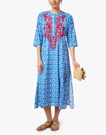 Look image thumbnail - Ro's Garden - Blue and Red Embroidered Cotton Kurta