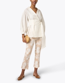 Look image thumbnail - Avenue Montaigne - Leo Beige and White Floral Print Pull On Pant