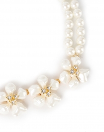Kenneth Jay Lane - White Flower and Crystal Flowers Pearl Necklace 