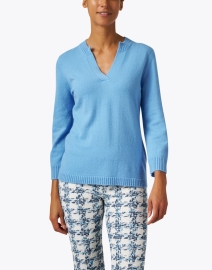 Front image thumbnail - Kinross - Blue Cashmere Split Neck Sweater