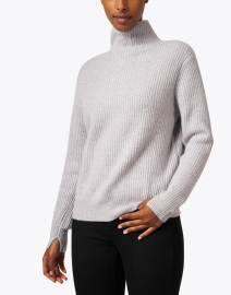 Front image thumbnail - Kinross - Grey Ribbed Cashmere Sweater