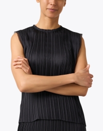 Front image thumbnail - Vince - Black Pleated Top