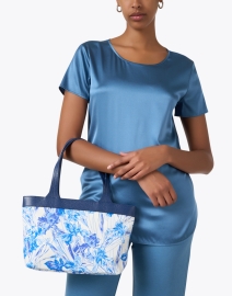 Look image thumbnail - Rani Arabella - Blue Print Shoulder Bag 