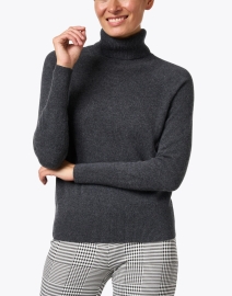Front image thumbnail - White + Warren - Charcoal Grey Cashmere Turtleneck Sweater