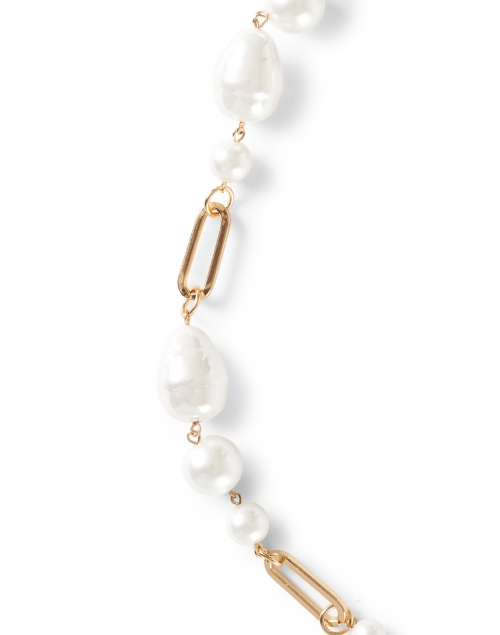 Front image - Kenneth Jay Lane - Gold and Pearl Link Necklace