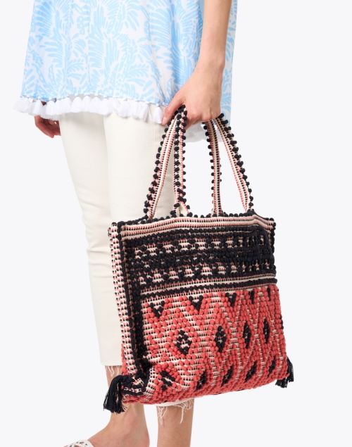 Look image - Casa Isota - Camilla Black and Red Woven Bag