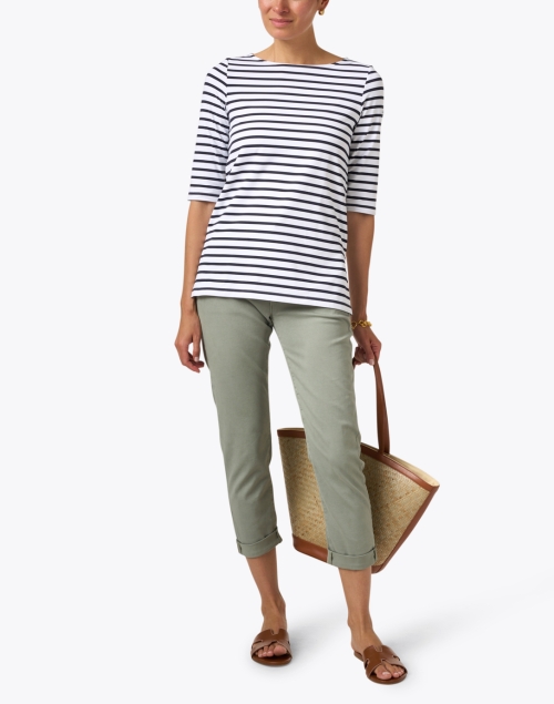 Look image - AG Jeans - Caden Green Stretch Cotton Pant