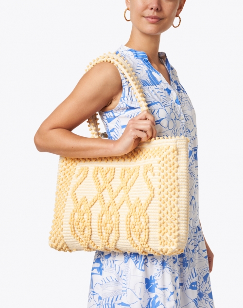 Look image - Casa Isota - Ava Yellow Geo Woven Cotton Shoulder Bag