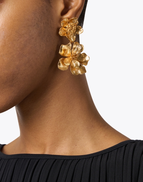 Classic Flower Drop Earrings