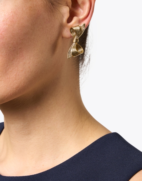 Look image - Oscar de la Renta - Gold Bow Clip Earrings