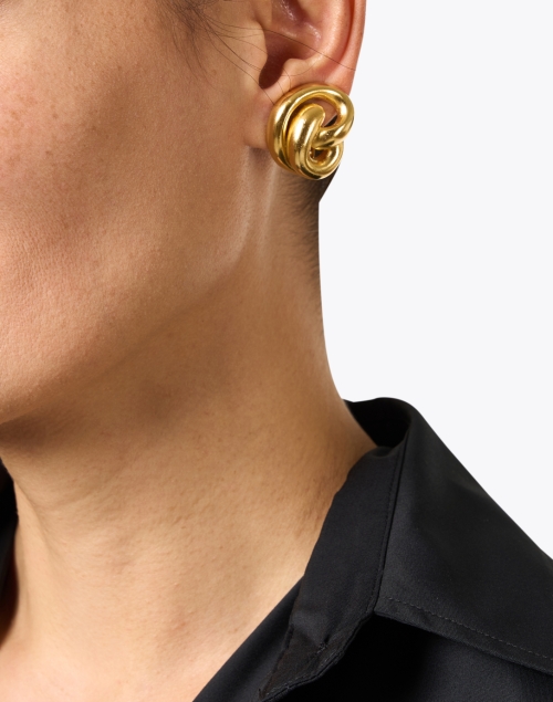Look image - Ben-Amun - Gold Knot Clip Earrings