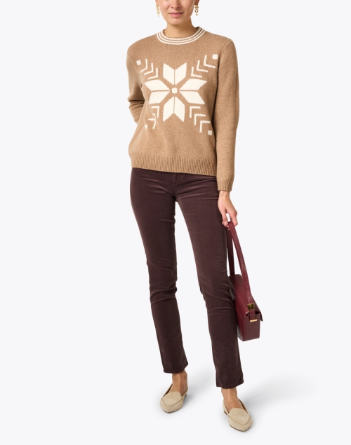 Look image - Chinti and Parker - Camel Wool Cashmere Snowflake Sweater