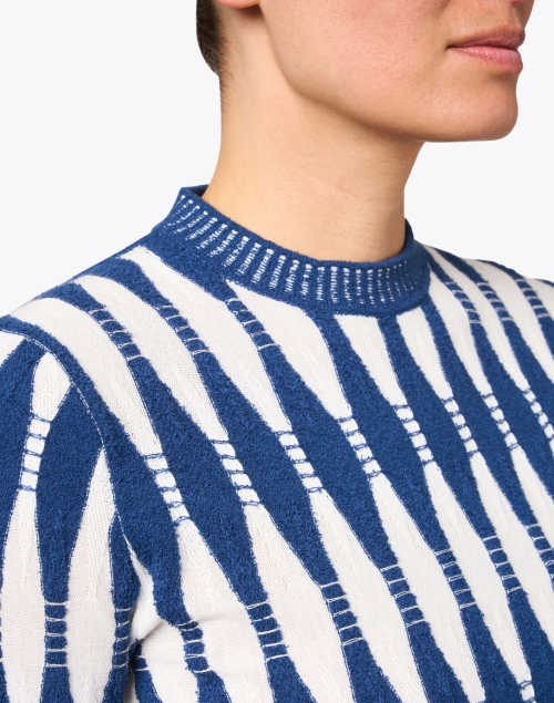 Extra_1 image - Lafayette 148 New York - Blue and White Intarsia Sweater