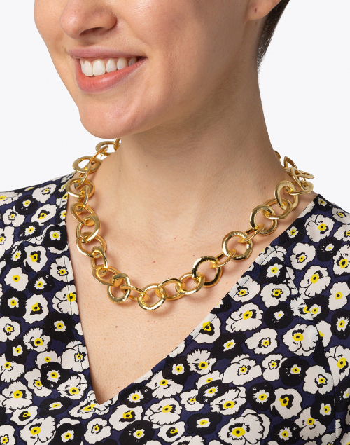 Brushed Gold Circle Chain Link Necklace