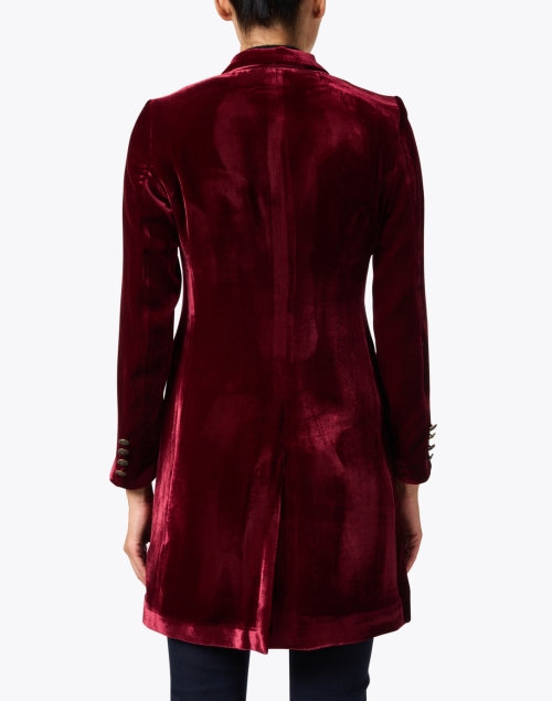 Back image - T.ba - Burgundy Classic Velvet Coat